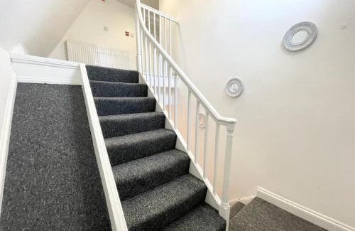 Saint Paul's House | Lovely City Centre Room