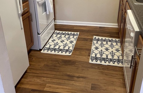 Woodcroft Apartment | Lovely City of Medicine 1 Bedroom - 12 minutes to UNC Chapel Hill