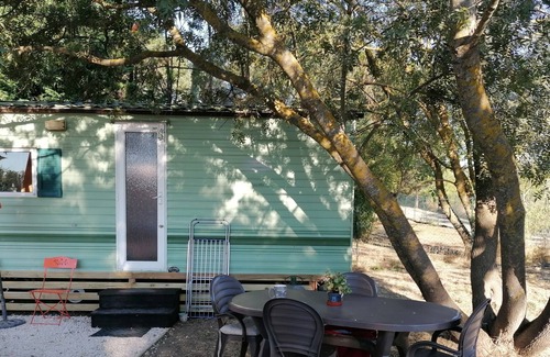 Boisset-et-Gaujac House | lovely comfortable mobile home, ideally located and family friendly holiday ho