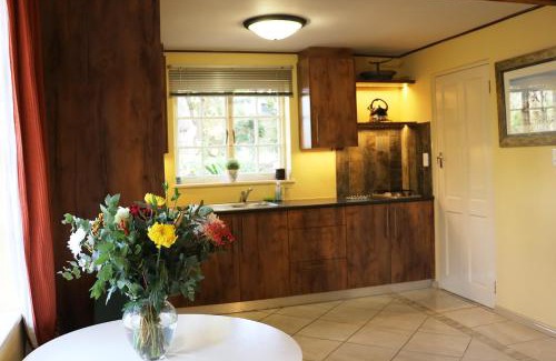 Somerset West House | Lovely Concordia, rental unit with free parking