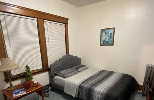 Little Italy Apartment | Lovely Condo in the heart of Little Italy