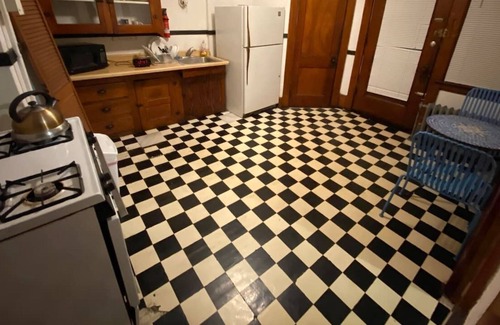 Little Italy Apartment | Lovely Condo in the heart of Little Italy