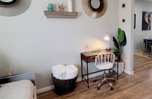 Logan Heights Condo | Lovely Condo, minutes from downtown. Free Parking!