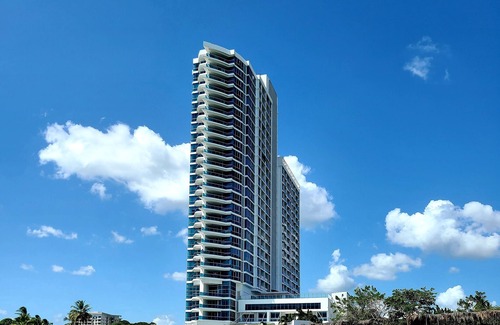 Coloncito Condo | Lovely condo with beach, mountain and pool view.