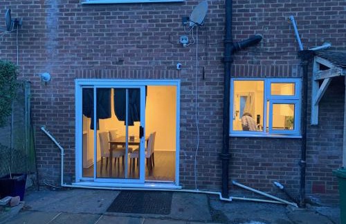 Havering Park House | Lovely Contractor Family House London