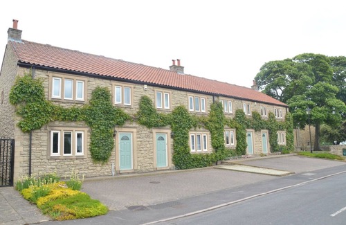 Chester-le-Street Cottage | Lovely cottage in beautiful Plawsworth