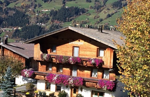 Gerlosbergeben Apartment | Lovely cottage a few minutes to fun on the slopes