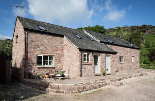 Upper Hulme Cottage | Lovely cottage at The Roaches in the Peak District National Park