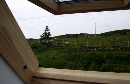 Waternish Cottage | Lovely cottage with views of Loch. Near to Neist Point light house. Sleeps 8.