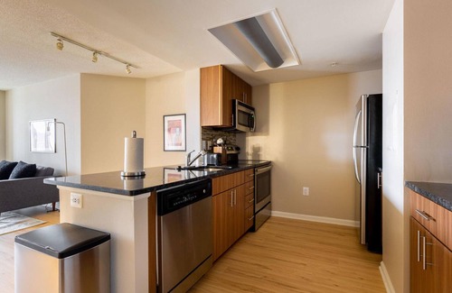 Radnor - Fort Myer Heights Apartment | Lovely Court House 1BR w/Elevator, Gym & W/D, nr Plaza, by Blueground