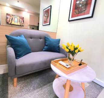 Kapitolyo Apartment | Lovely, Cozy One Bedroom with Wi-fi Pool in Pasig