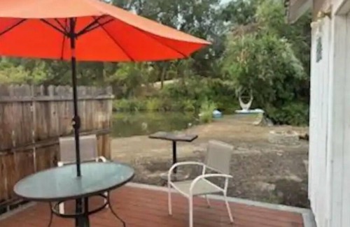 Springville House | Lovely Creek View Apartment Near GIANT SEQUOIAS