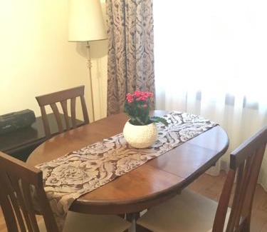 Liberty Avenue Apartment | Lovely Dana's City Centre Apartment
