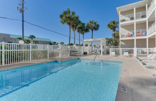 Crystal Beach Apartment | Lovely Destin Condo with Pool Access Walk to Beach!