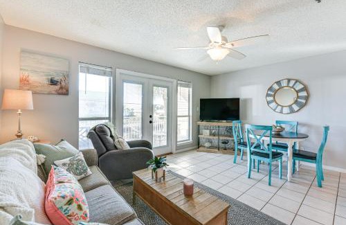 Crystal Beach Apartment | Lovely Destin Condo with Pool Access Walk to Beach!