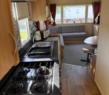 Louth Other | Lovely Dog Friendly 8 Berth Caravan At Sunnydale, Lincolnshire Ref 35197S