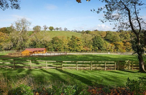 Sibford Gower House | Lovely Double room Barn Conversion in the Cotswolds with the option of Stables
