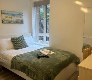 Euston House | Lovely Double Rooms in Euston & Square in Central London