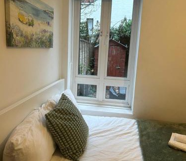 Euston House | Lovely Double Rooms in Euston & Square in Central London