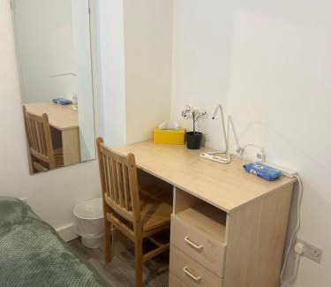 Euston House | Lovely Double Rooms in Euston & Square in Central London
