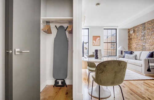 Downtown Brooklyn Apartment | Lovely Downtown BK 1BR w/Roof Deck & Gym, near train, by Blueground