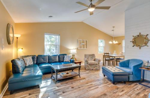 Emerald Isle House | Lovely Emerald Isle Home, Walk to Beach!