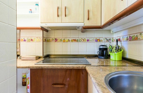 Oropesa del Mar Apartment | Lovely apartment for 3 people with pool, A/C, WIFI, TV, balcony, pets allowed and parking