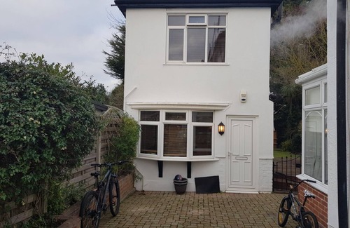 Eltham South Villa | Lovely Family House in Sidcup