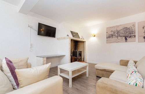 Setubal House | Lovely Farm with Pool @ 20min Lisbon and Beaches