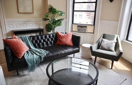 Fenway–Kenmore Apartment | Lovely Fenway 1br in Historic Boston Building