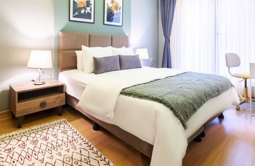 Osmanbey Apartment | Lovely Flat with Superb Location in Nisantasi