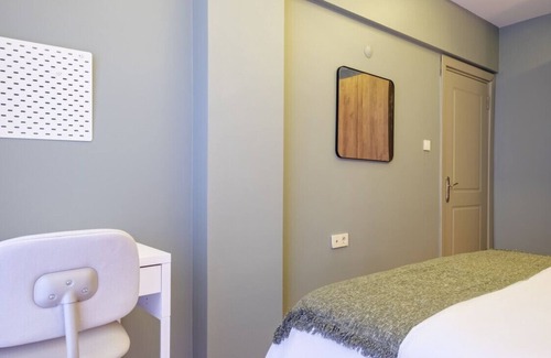Osmanbey Apartment | Lovely Flat with Superb Location in Nisantasi