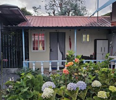 Brisas de Alto Boquete Apartment | Lovely Flower Garden Apartment