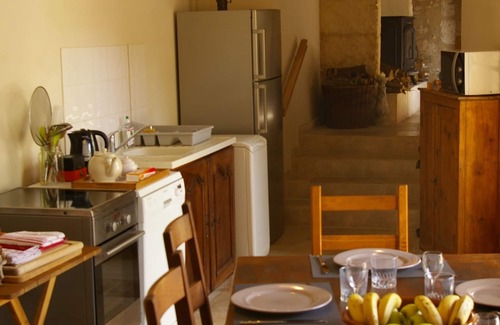 Saint-Martin-des-Combes House | Lovely house in a green setting in Perigord Purple - ideal for children