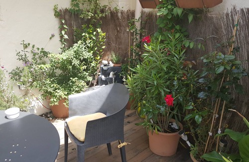 Saint-Quentin-la-Poterie House | Lovely apartment with terrace