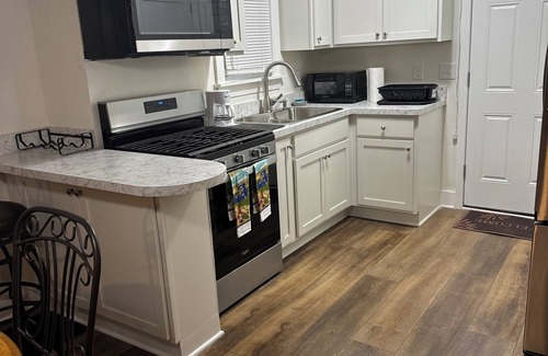 Akron House | Lovely Furnished 2 bedroom house for rent