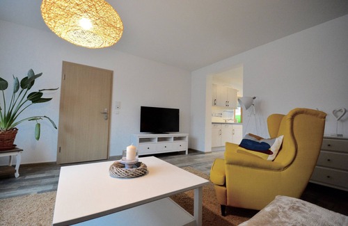 Oberhavel Apartment | Lovely furnished apartment -water nature-culture-recreation