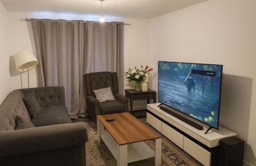 Erith House | Lovely furnished room for stay