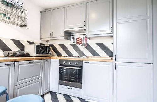 Aventine House | Lovely Garden Apartment in Beautiful San Saba