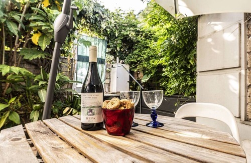 Aventine House | Lovely Garden Apartment in Beautiful San Saba