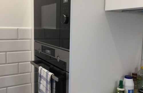 Cleveland Apartment | lovely garden studio flat sleeps up to 4 people