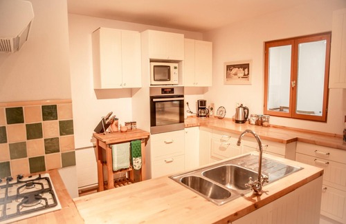 Saint Maurin House | Lovely gite at edge of a village with privat pool