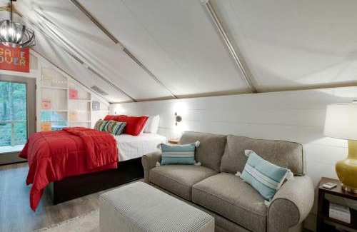 Groveoak Other | Lovely Glamping Tent with Amazing Equipped Indoor and Outdoor in Alabama