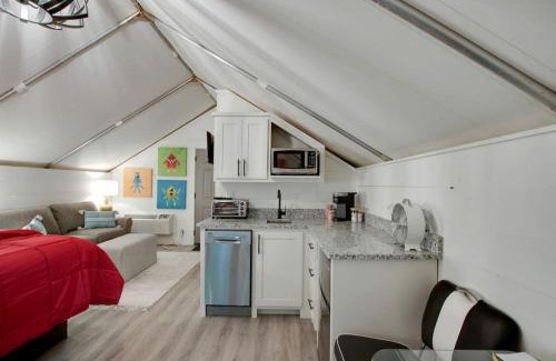 Groveoak Other | Lovely Glamping Tent with Amazing Equipped Indoor and Outdoor in Alabama