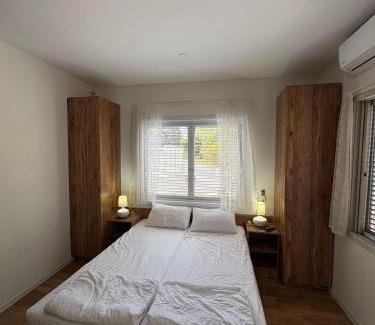 Kfar Sava House | Lovely Guest House- אירוח בכפר סבא