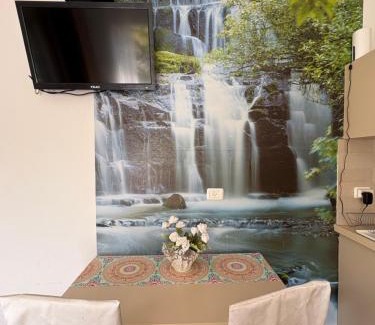 Kfar Sava House | Lovely Guest House- אירוח בכפר סבא