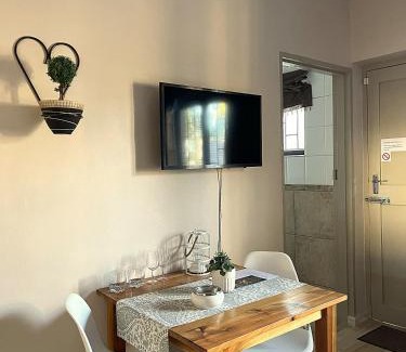 Welgemoed Apartment | Lovely Guest Suite for Family of 4