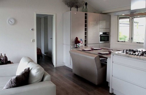 Kattendijke House | Lovely Holiday Home in Kattendijke near Centre & Seabeach