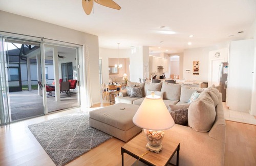 Ridgewood Lakes Villa | Lovely Holiday Home With Private Pool & Jacuzzi