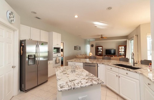 Ridgewood Lakes Villa | Lovely Holiday Home With Private Pool & Jacuzzi